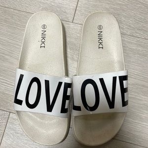 “LOVE” slides! Size 6
